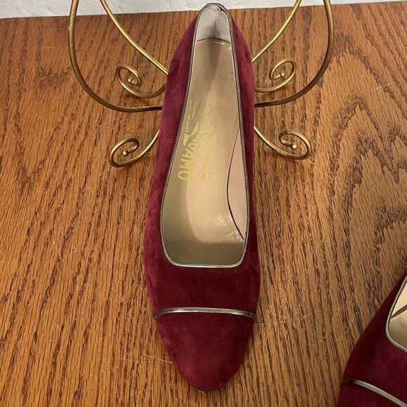 Salvatore Ferragamo Florence 7.5 A Maroon Bergundy Suede Heels - Picture 2 of 8